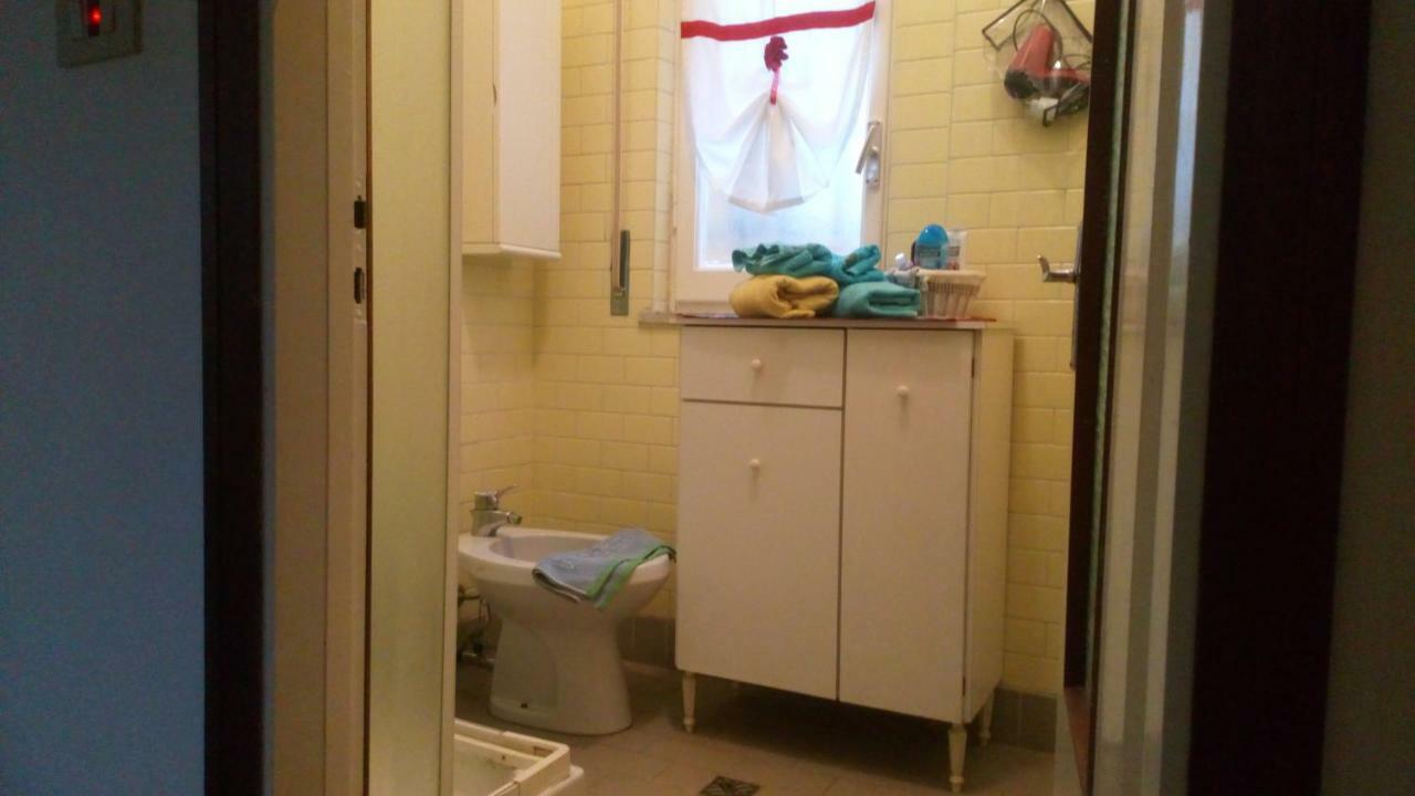 דירות פינאלה ליגורה Casa Di Claude Con Posto Auto מראה חיצוני תמונה